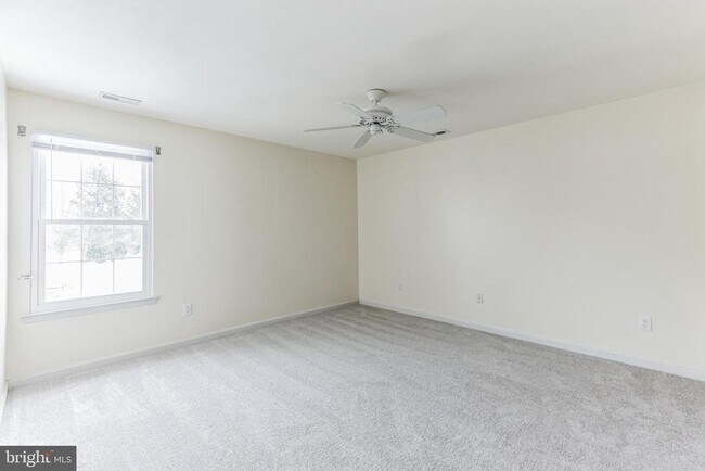 Building Photo - 4 Hogan Way