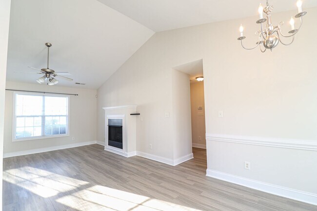 Building Photo - (Coming Soon) Charming 3 Bedroom Ranch in ...
