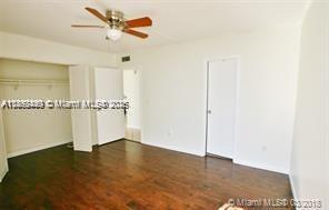 Building Photo - 2350 NE 135th St