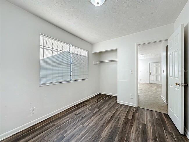 Building Photo - 4509 Ken Knight Dr N
