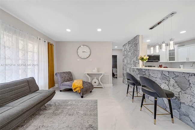 Building Photo - 241 Oceanic Ave