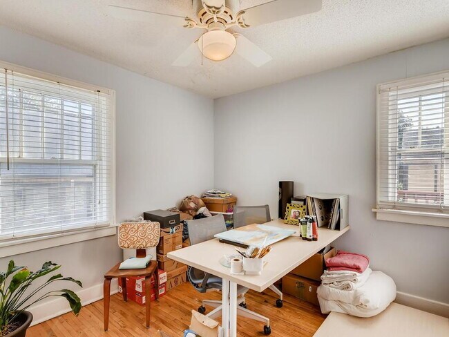 Building Photo - Rare Find: 2BR With Private Rooftop Deck, Bryn Mawr