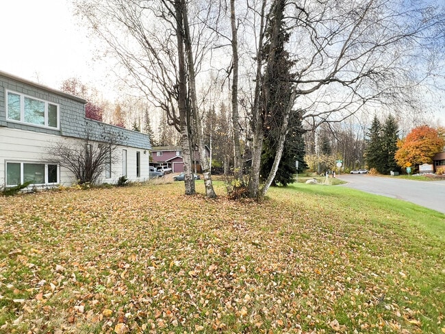 Building Photo - 3607 Rhone Cir