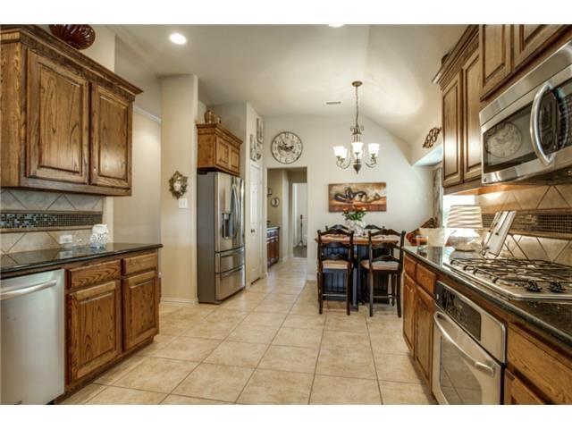 Building Photo - 5641 Hampshire Dr