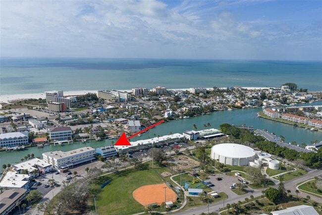 Building Photo - 11820 Capri Cir S