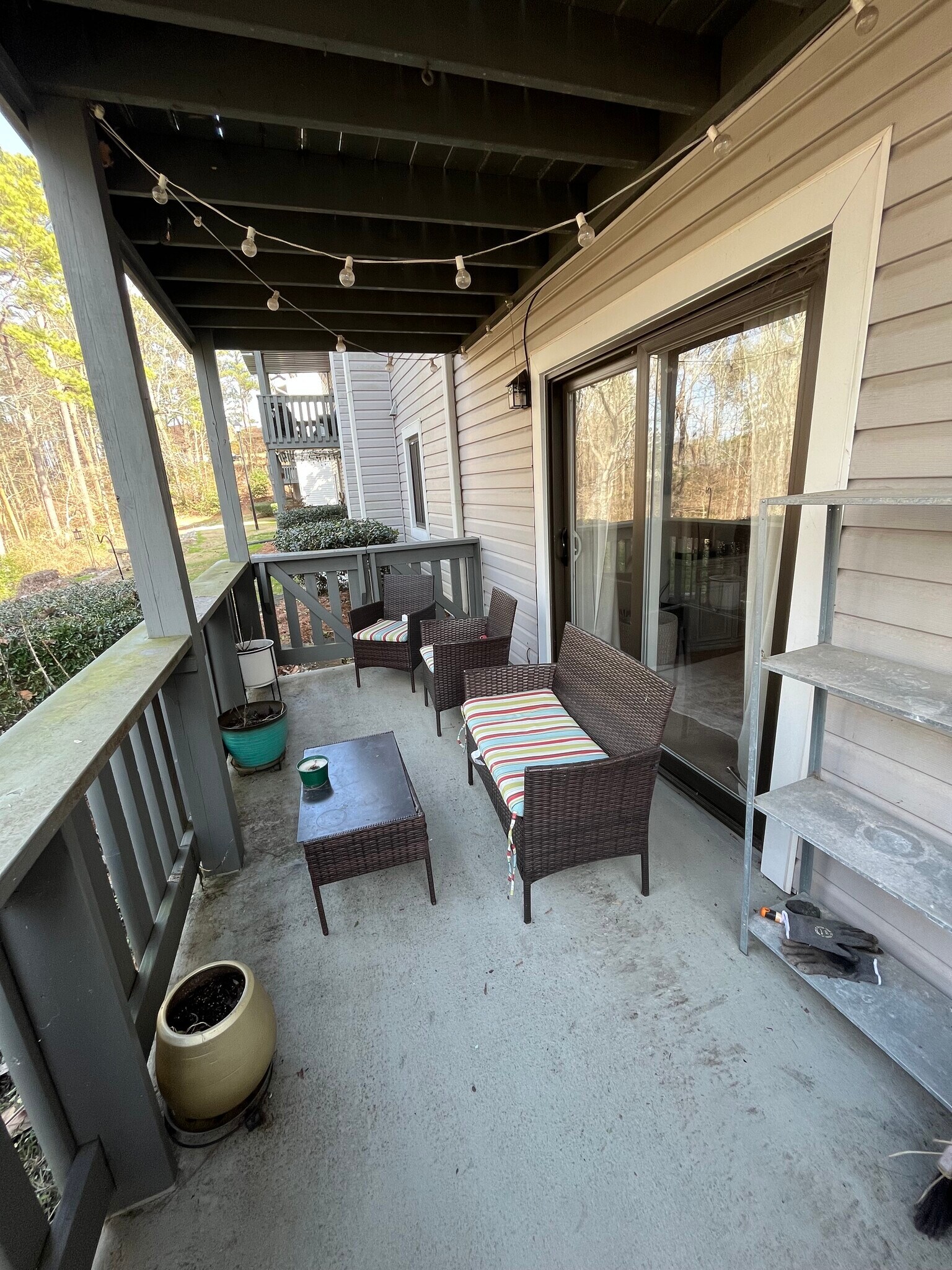 Building Photo - 208 Woodland Vlg