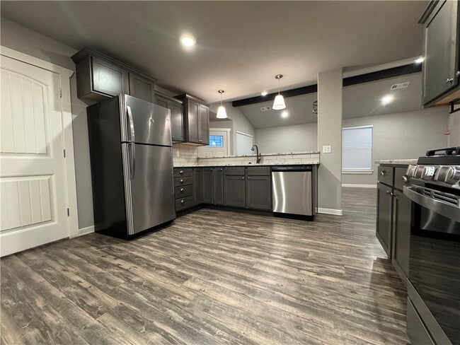 Building Photo - 1707 S K Pl