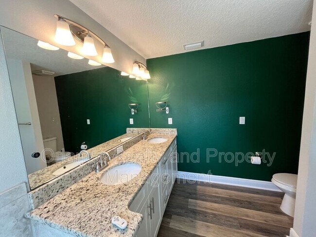 Building Photo - 2697 E Washington St