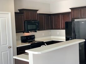 Building Photo - Heritage Hills Townhomes