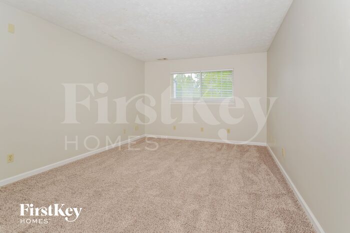 Building Photo - 4182 Magnolia Dr