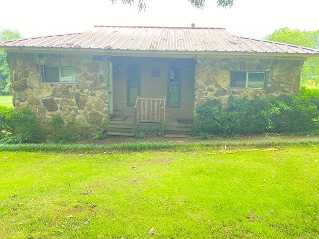 Building Photo - Fulton Street