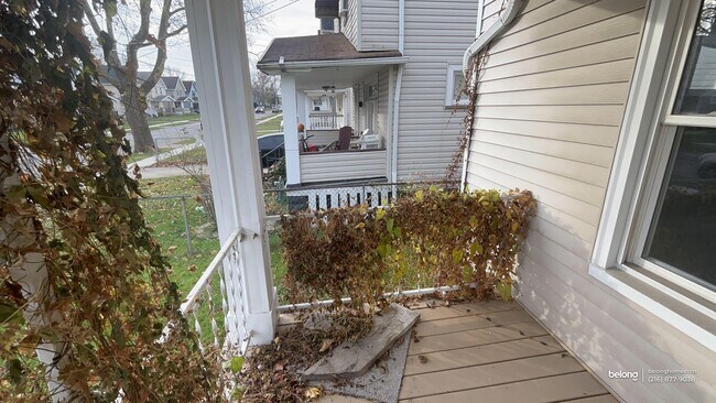 Building Photo - 3366 W 88th St