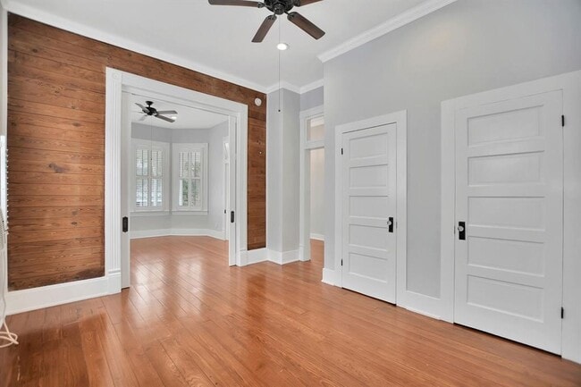 Building Photo - 1606 Avenue L