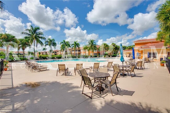 Building Photo - 8895 Via Isola Court