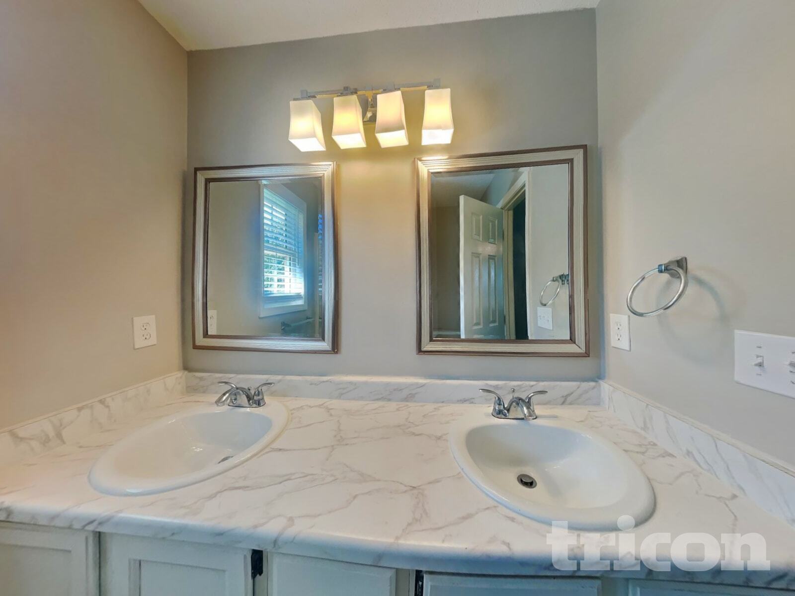 Building Photo - 5708 Green Apple Dr