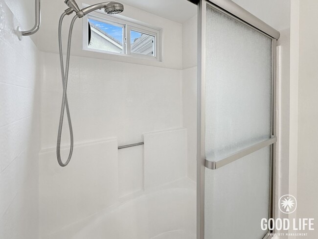 Building Photo - Fully Renovated End-Unit 3BD/2.5BA in Lake Forest with Views, Private Yard & 2-Car Garage