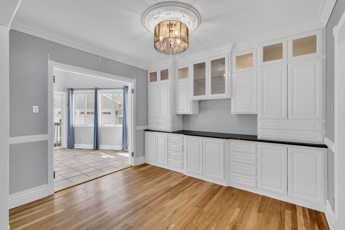 Building Photo - 4220 Los Coyotes Diagonal