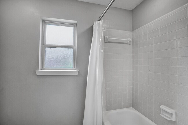 Building Photo - Beautiful Home for Lease!