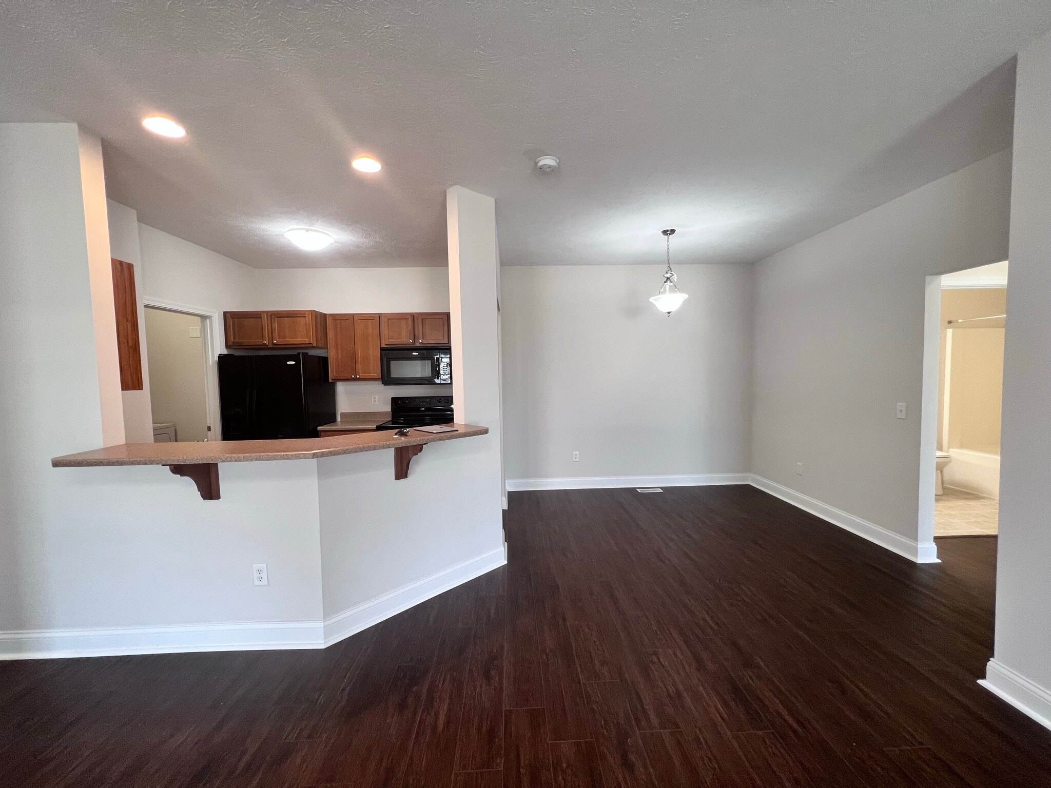 Building Photo - 3020 E Stillwater Lndg