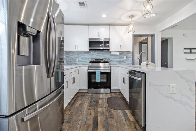 Building Photo - 154 Wadley St NW