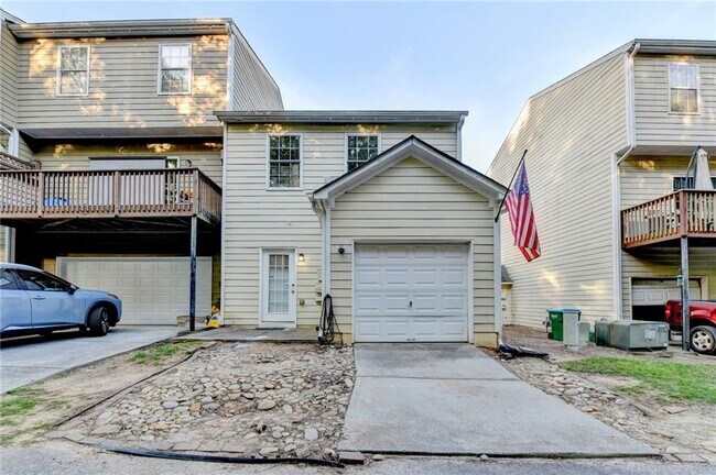 Building Photo - 229 Riverstone Commons Cir