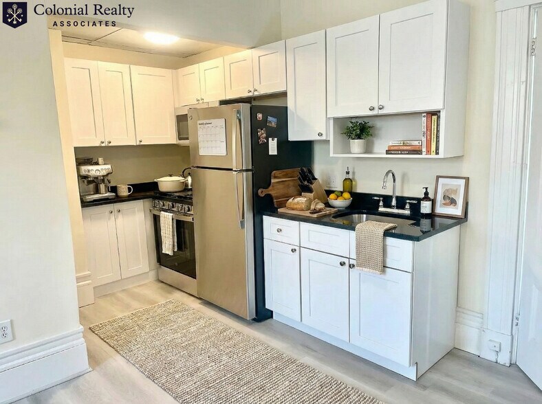 Building Photo - 95 Church St