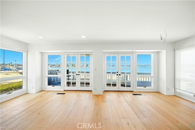Building Photo - 6310 E Bayshore Walk