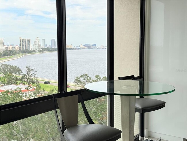Building Photo - 3301 Bayshore Blvd