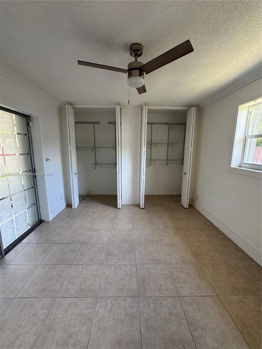 Building Photo - 5122 SW 92nd Ter