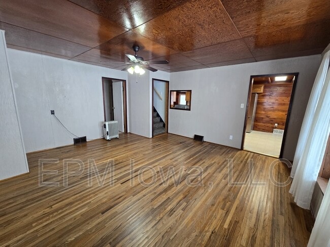 Building Photo - 304 N Nesbit Rd