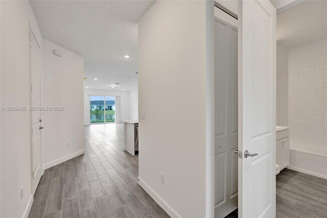 Building Photo - 3777 Harborside Ave