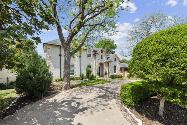 Building Photo - 8525 Briarwood Ln