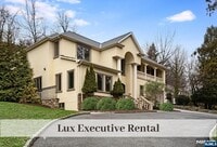 Building Photo - 230 Hillcrest Rd