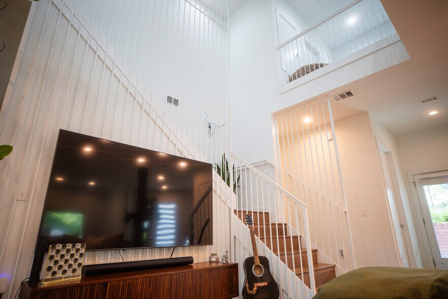 Building Photo - 903 Garden Villa Ct