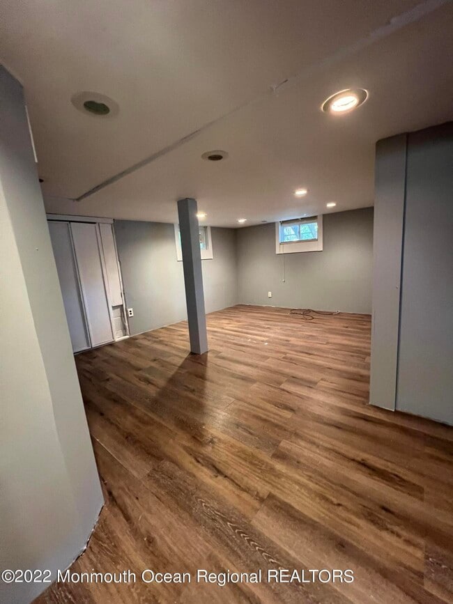 Building Photo - 432 Harnell Ave