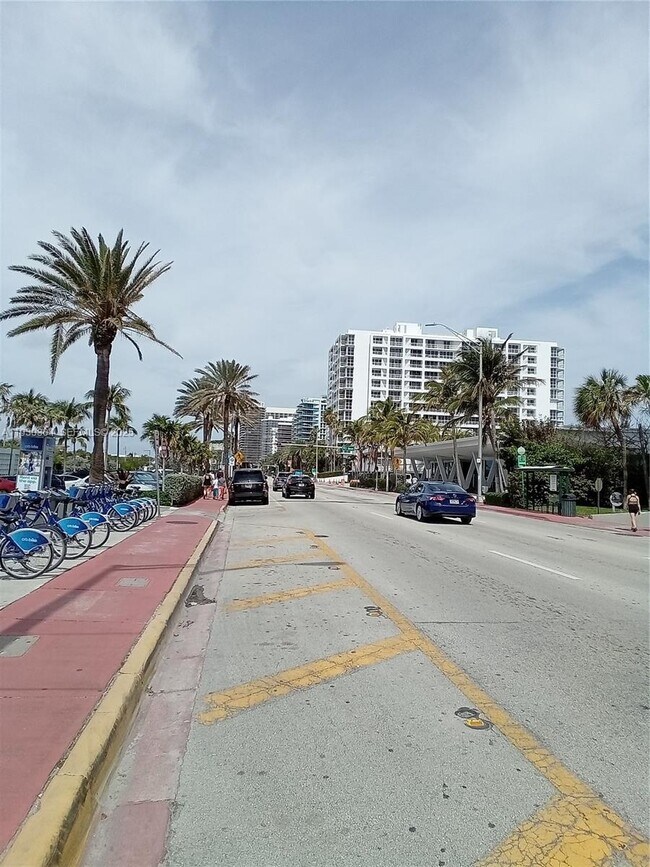 Building Photo - 9248 Collins Ave