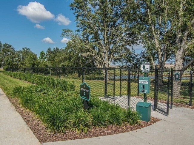 Building Photo - 16067 Pebble Blf Lp