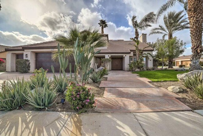 Building Photo - Ocotillo Private Oasis & Pool Monthly