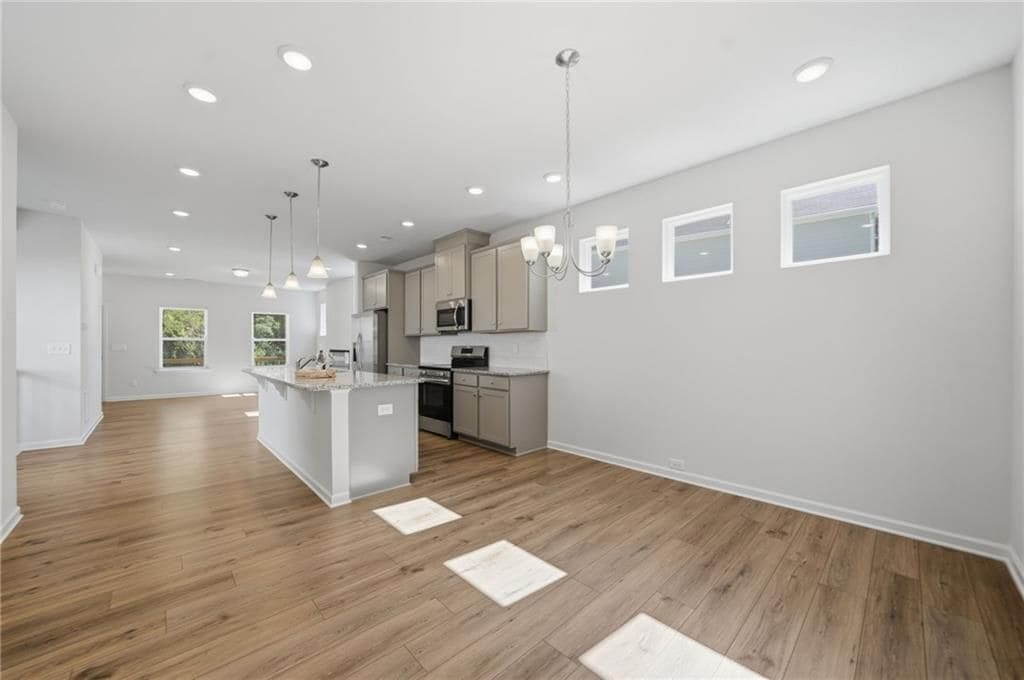 Building Photo - 1670 Eagle Dr