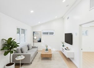 Building Photo - 11967 Bray St