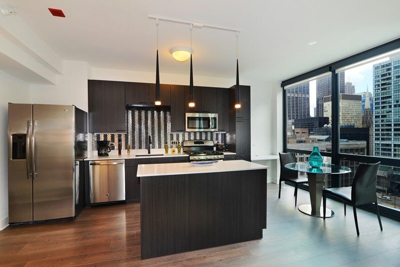 Building Photo - 59 E Lake St