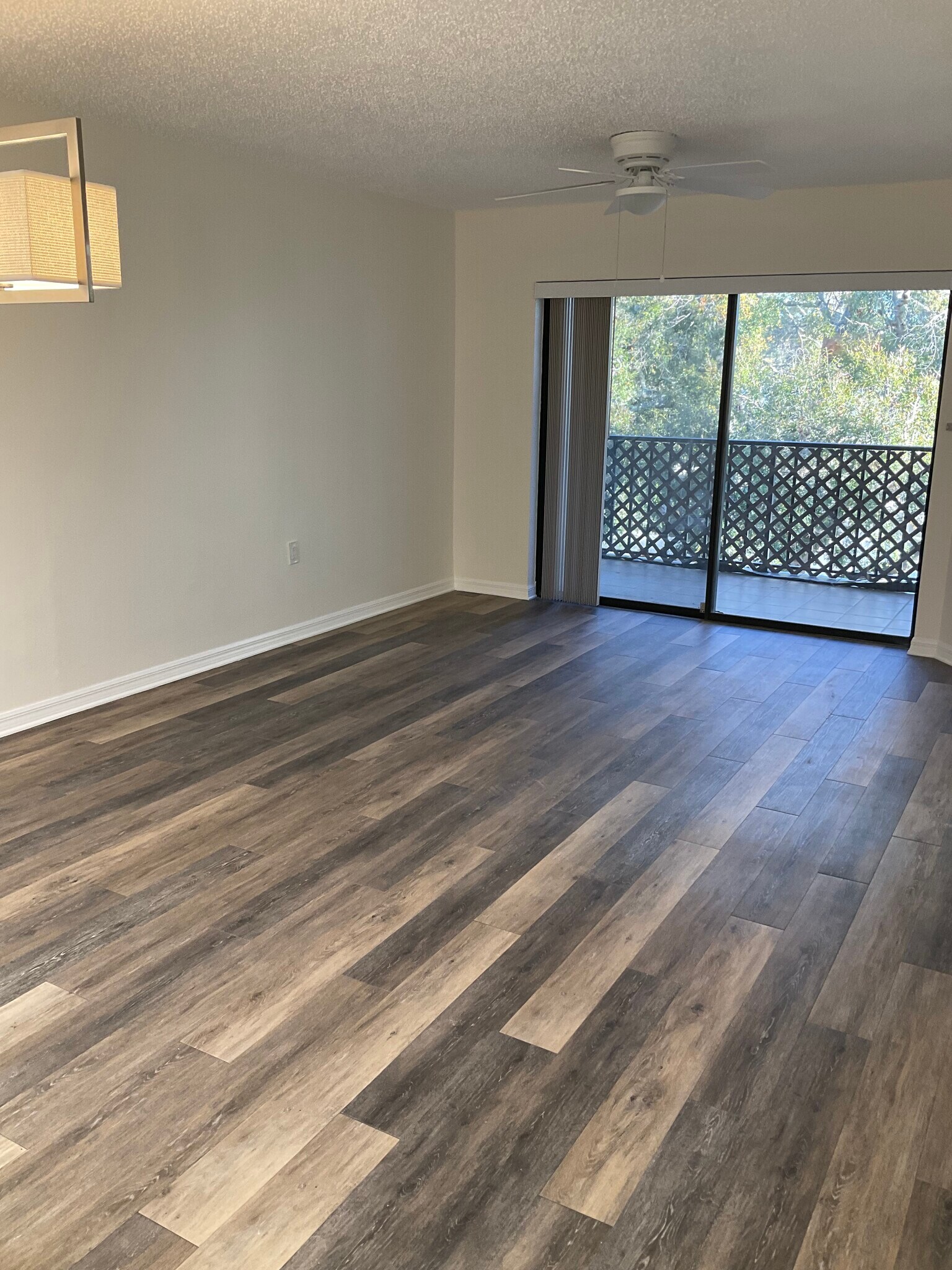 Building Photo - 2309 W Texas Ave