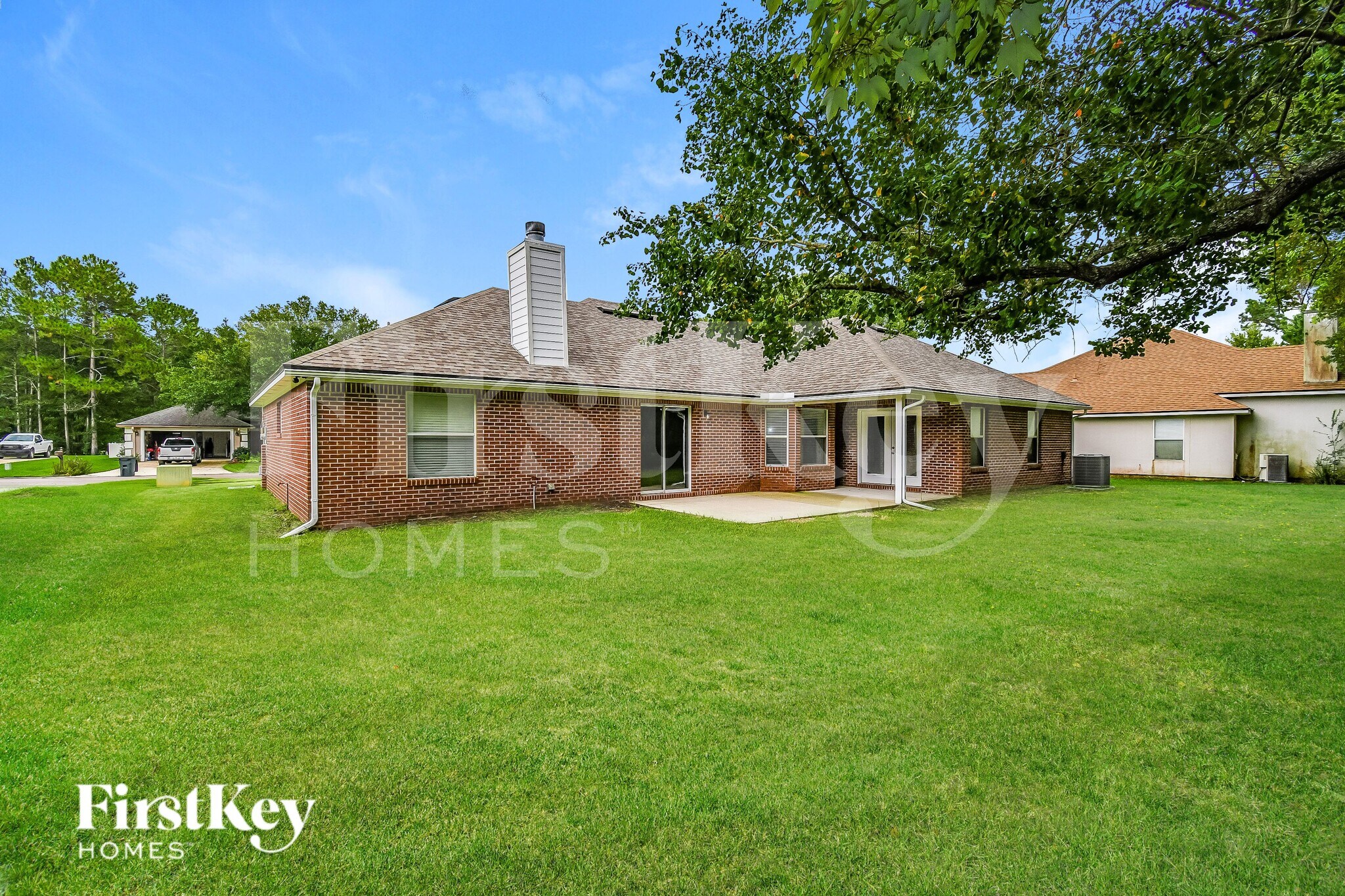 Building Photo - 5714 Plum Hollow Dr W