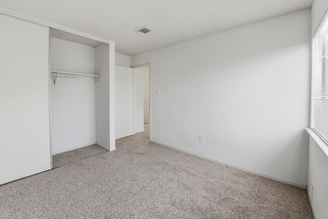 Building Photo - 12027 Willow Trail