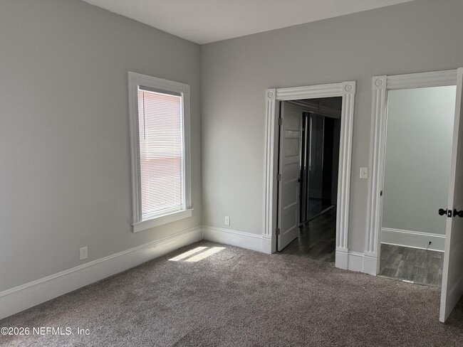 Building Photo - 1918 Redell St