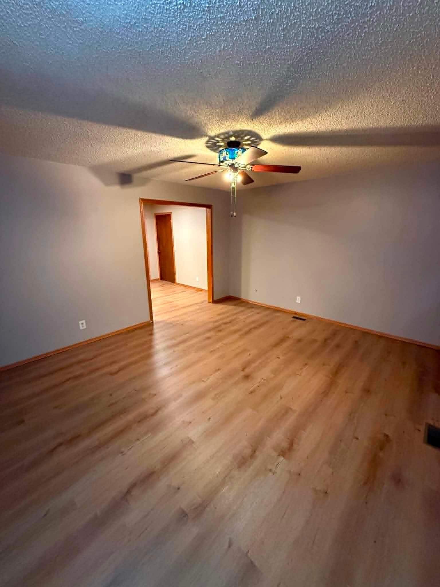 Building Photo - 208 N Marlen Ct
