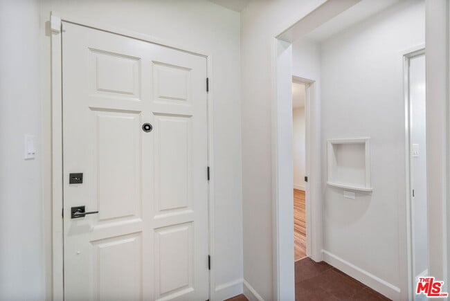 Building Photo - 5911 S Corning Ave