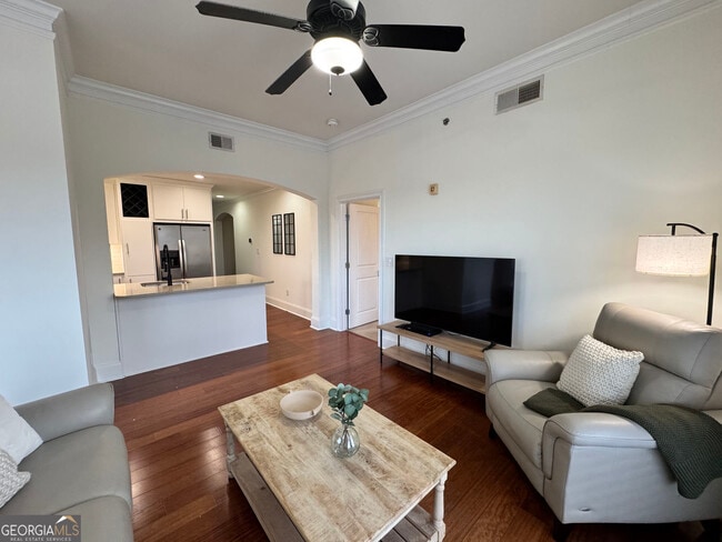 Building Photo - 2277 Peachtree Rd NE