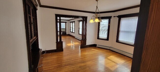 Building Photo - 4765 Washington St