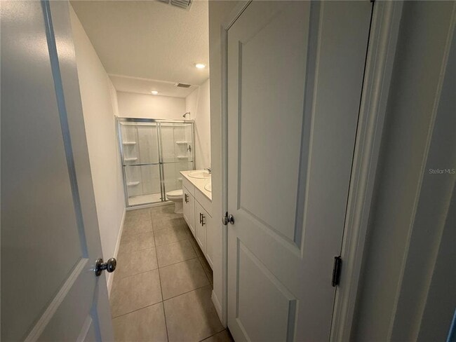 Building Photo - 2983 Skyline Lp